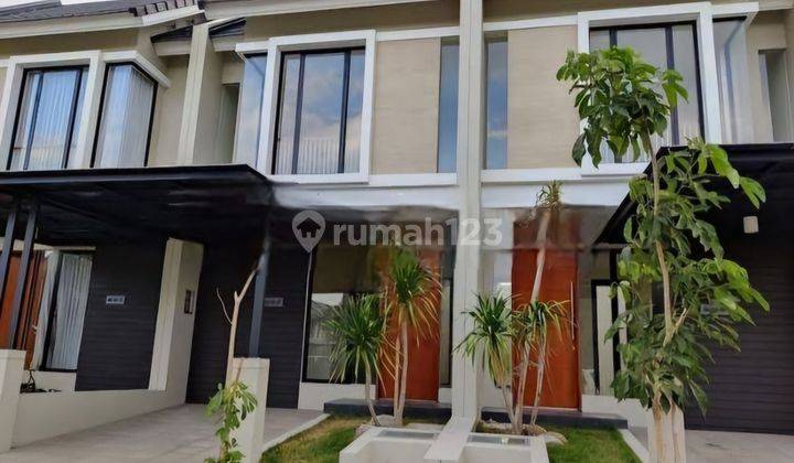 Rumah Northwest Hill Lake Central Hill Citraland Surabaya Barat 1