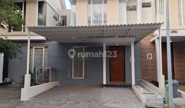 Rumah Semi Furnished Northwest Park Lake Citraland Surabaya Barat 1