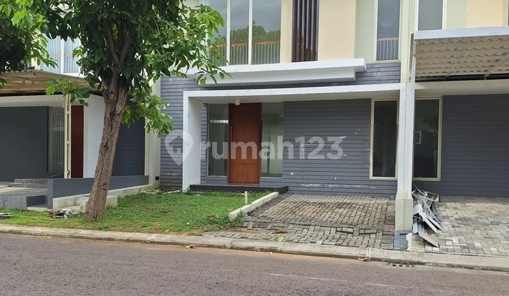 Rumah Northwest Park Lake Central Hill Citraland Surabaya Barat