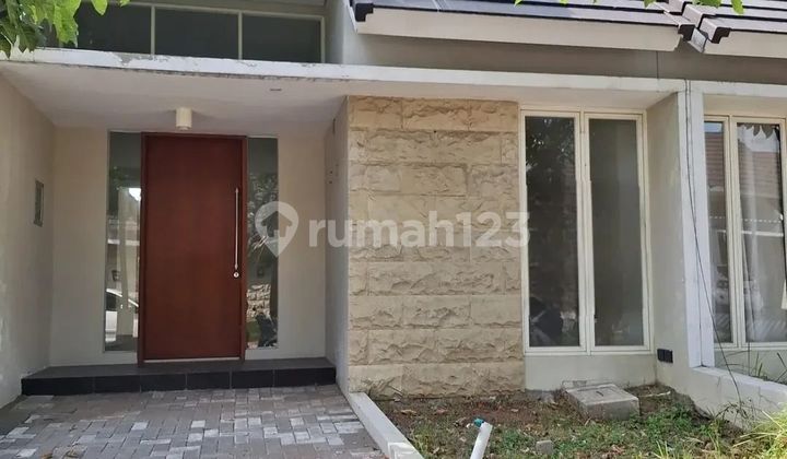 Rumah Northwest Park Lake Central Hill Citraland Surabaya Barat 1