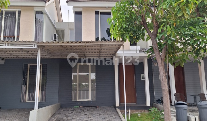 Northwest Park Lake Central Hill Citraland West Surabaya House