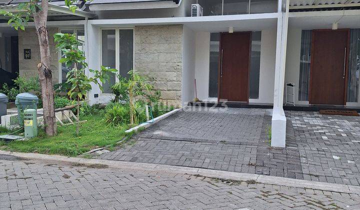 Rumah Semi Furnished Northwest Park Lake Citraland Surabaya Barat 1