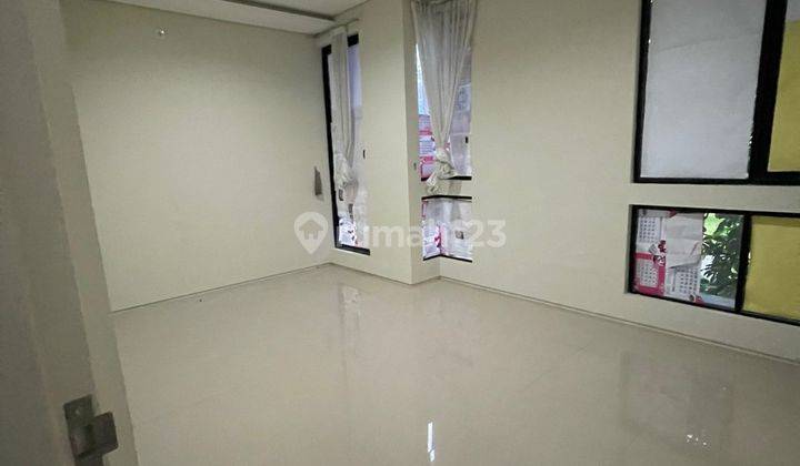 Rumah Northwest Lake Park Central Hill Citraland Surabaya Barat 2