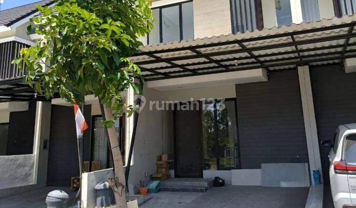 Rumah Northwest Lake Park Central Hill Citraland Surabaya Barat 1