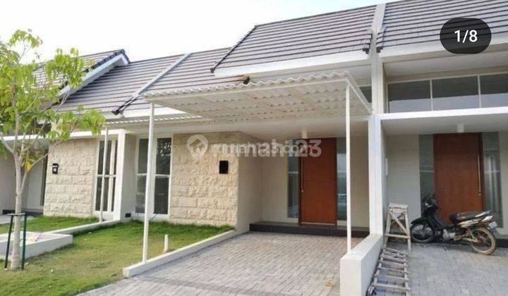 Rumah Semi Furnished Northwest Park Lake Citraland Surabaya Barat 1