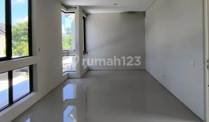 Northwest Lake Park Central Hill Citraland West Surabaya House 2