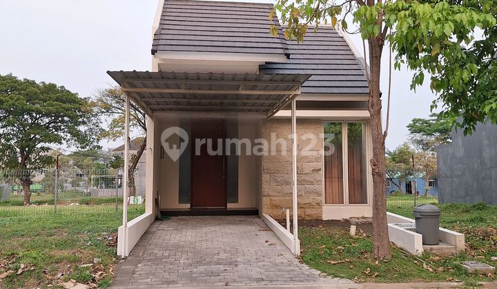 Rumah Full Furnished Northwest Park Lake Citraland Surabaya Barat 1