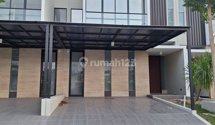 Rumah Northwest Central Lake Park Hill Citraland Surabaya Barat 1