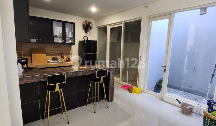 Northwest Park Lake Central Hill Citraland House West Surabaya 2