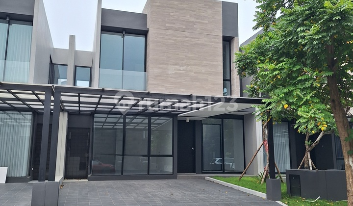 Rumah Pelican Hill Green Northwest Lake Citraland Surabaya Barat Rumah Pelican Hill Green Northwest Lake Citraland Surabaya Barat