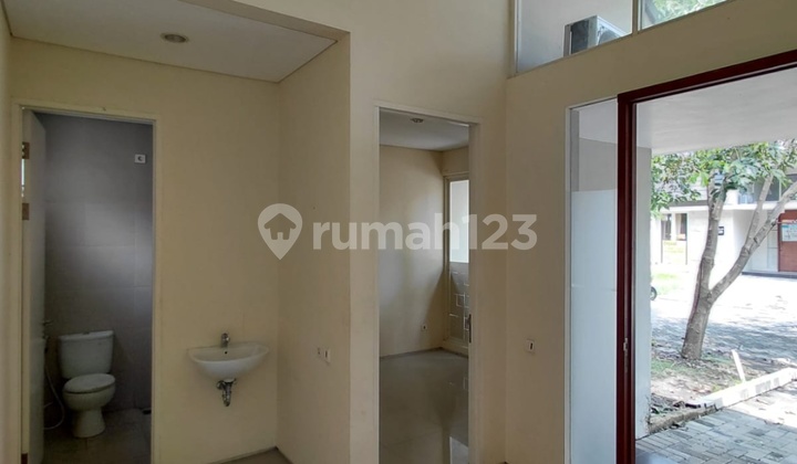 Rumah Northwest Park Lake Central Hill Citraland Surabaya Barat 2
