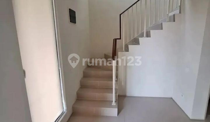 Rumah Northwest Lake Park Central Hill Citraland Surabaya Barat 2