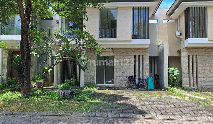 Rumah Semi Furnish Green Hill Northwest Citraland Surabaya Barat 1