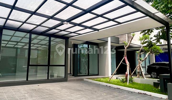 Rumah Pelican Hill Green Northwest Lake Citraland Surabaya Barat 2