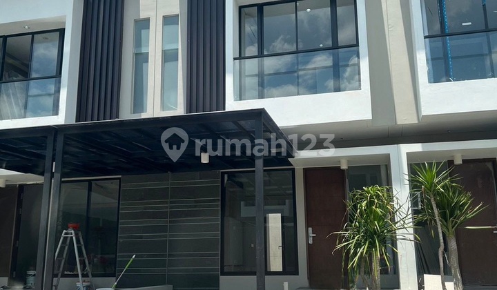 Rumah Full Furnished Northwest Central Park Citraland Surabaya Rumah Full Furnished Northwest Central Park Citraland Surabaya