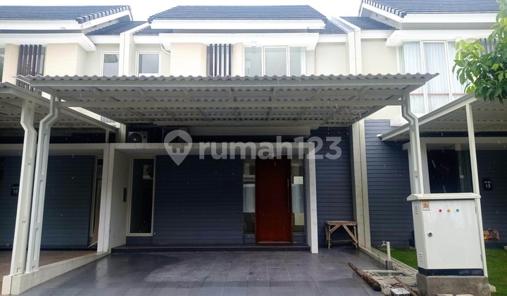 Rumah Northwest Park Lake Central Hill Citraland Surabaya Barat