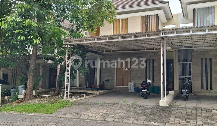 Green Hill Northwest Lake Park House Citraland West Surabaya Green Hill Northwest Lake Park House Citraland West Surabaya