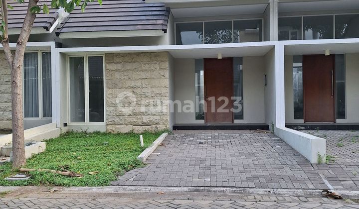 Northwest Park Lake Central Hill Citraland West Surabaya House