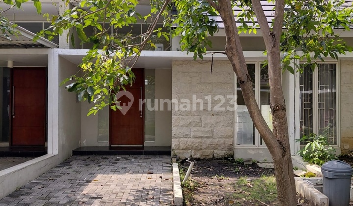 Rumah Northwest Park Lake Central Hill Citraland Surabaya Barat