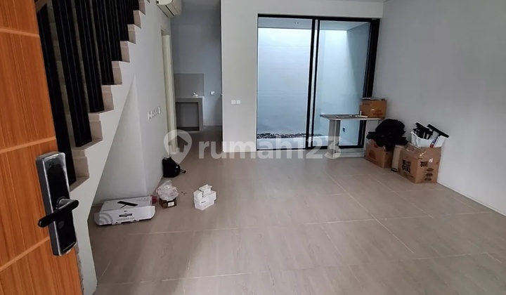 Rumah Northwest Central Lake Park Hill Citraland Surabaya Barat 2