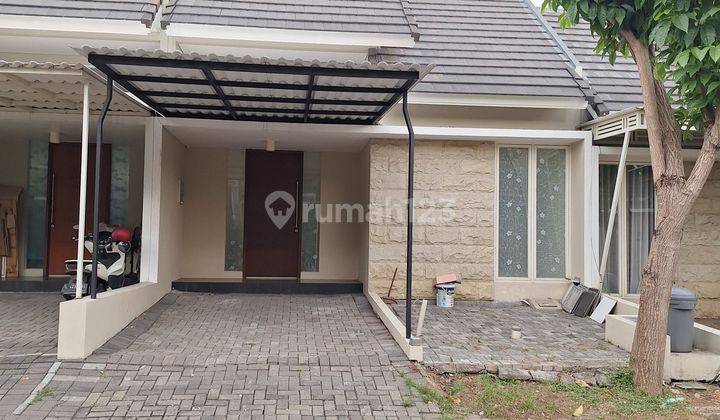 Rumah Semi Furnished Northwest Park Lake Citraland Surabaya Barat 1