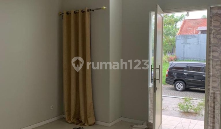 Palma Hill House Northwest Lake Park Citraland West Surabaya 2