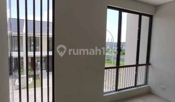 Northwest Lake Park Central Hill Citraland West Surabaya House 2