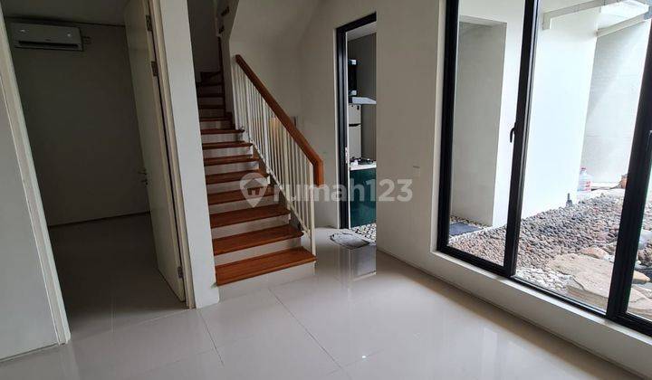 Rumah Full Furnished Northwest Lake Park Citraland Surabaya Barat 2