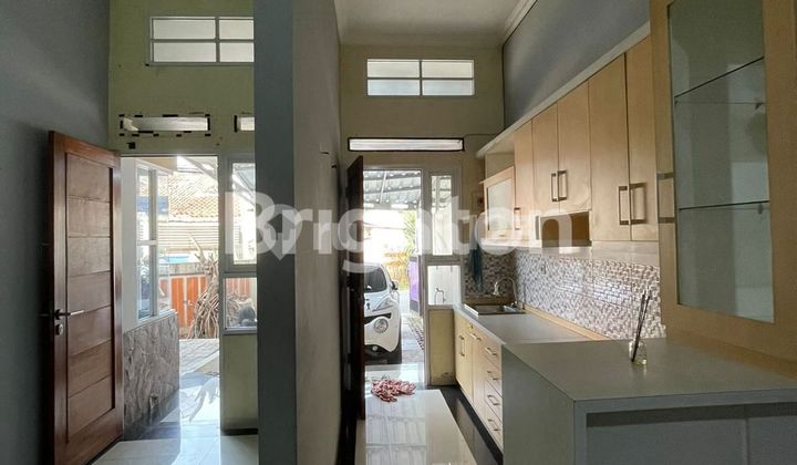 BEAUTIFUL HOUSE READY TO OCCUPY STRATEGIC LOCATION NEAR UI CAMPUS