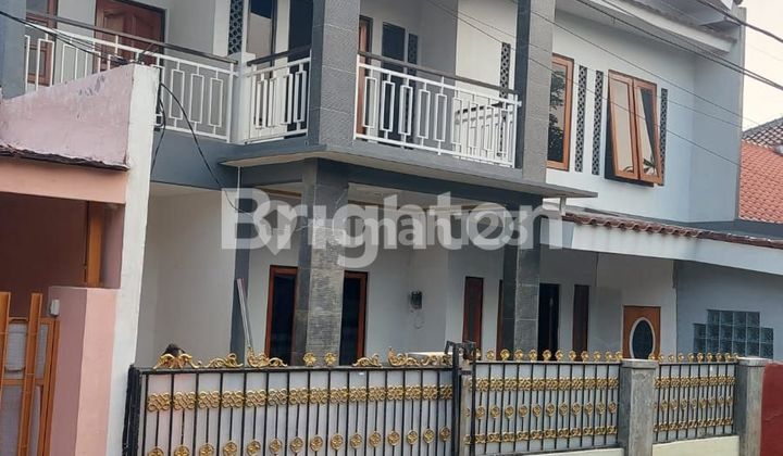 RUMAH CANTIK TERAWAT LOKASI STRATEGIS RUMAH CANTIK TERAWAT LOKASI STRATEGIS