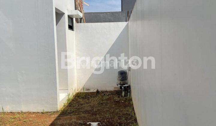 RUMAH HOOK DI CIMANGGIS GOLF ESTATE TERAWAT SIAP HUNI 2