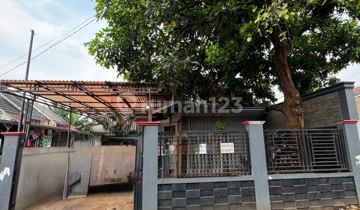 Rumah Luas Strategis Dekat Lrt Cibubur