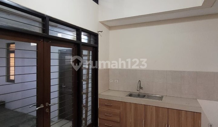 Minimalist House in Batununggal Near Buah Batu Toll Exit 2