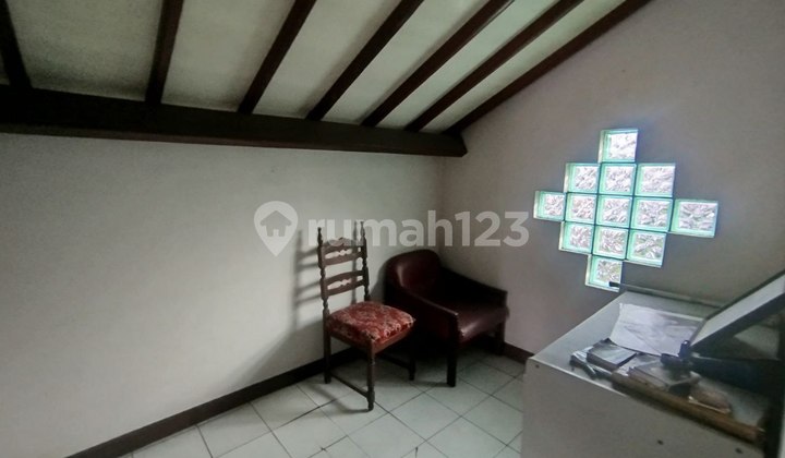 Rumah Lama di Turangga Dekat Tsm atau Exit Tol Buah Batu 2