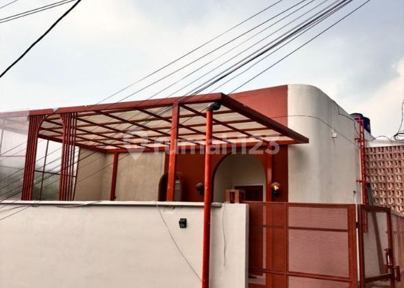 Minimalist House in Awiligar Dago Below 1 Billion 2