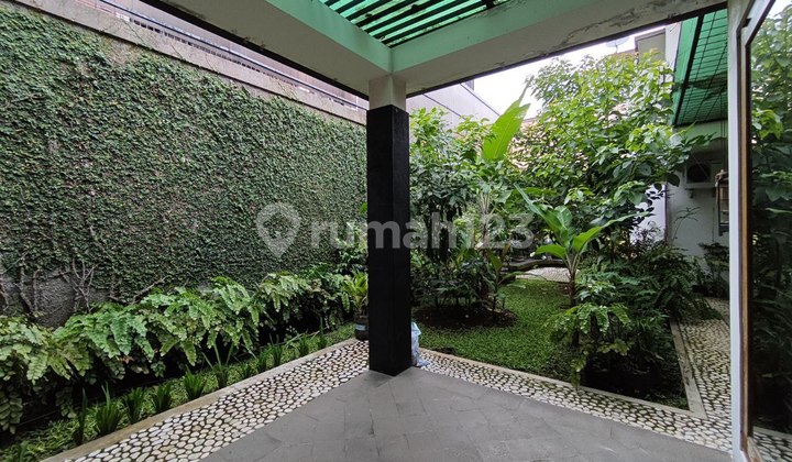 RUMAH ASRI DI CIGADUNG DEKAT DAGO BANDUNG 