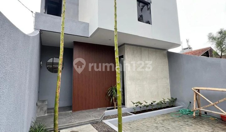 New Minimalist House in Turangga Buah Batu