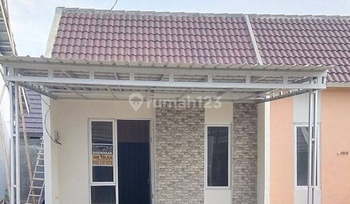 Disewakan Rumah Cluster Mutiara Gading City Dekat Harapan Indah Bekasi 

 1