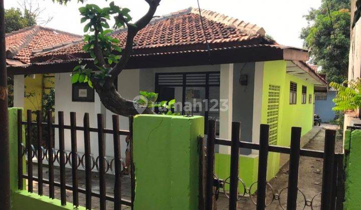 Disewakan Rumah Adem di Jatinegara Kaum Pulogadung Jakarta Timur 1