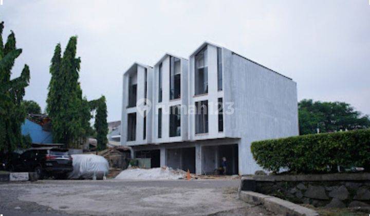 Ruko Baru 3lt Brand New Di Igusti Ngurah Rai, Bekasi 1