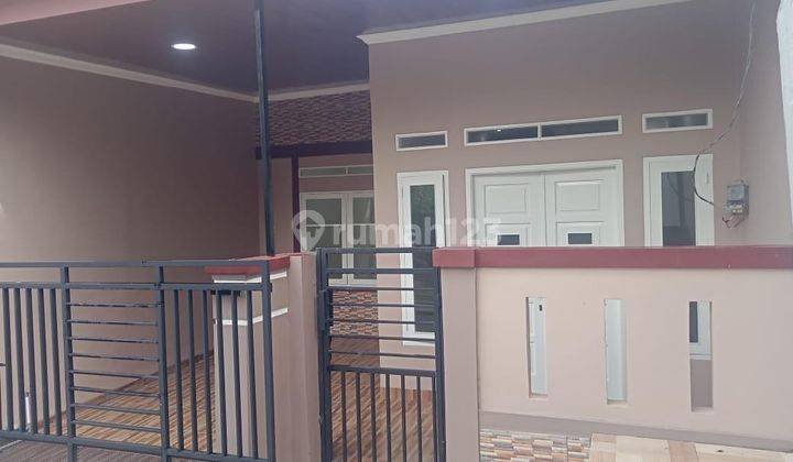 Rumah Dijual 1 Lantai Lokasi Strategis di Taman Harapan Baru, Bekasi 1