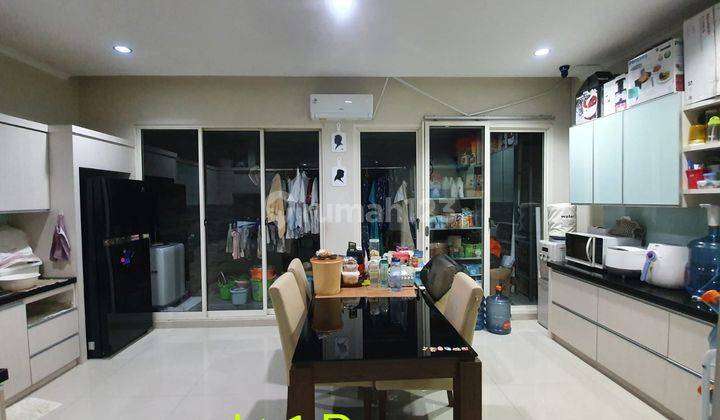 Rumah 2 lantai Full Furnished siap huni daerah jakarta barat 2