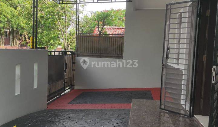 Rumah Bagus 2 lantai siap huni lokasi jakarta barat