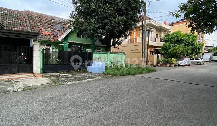 Rumah Posisi Hoek Lokasi Strategis Di Medang Lestari  1