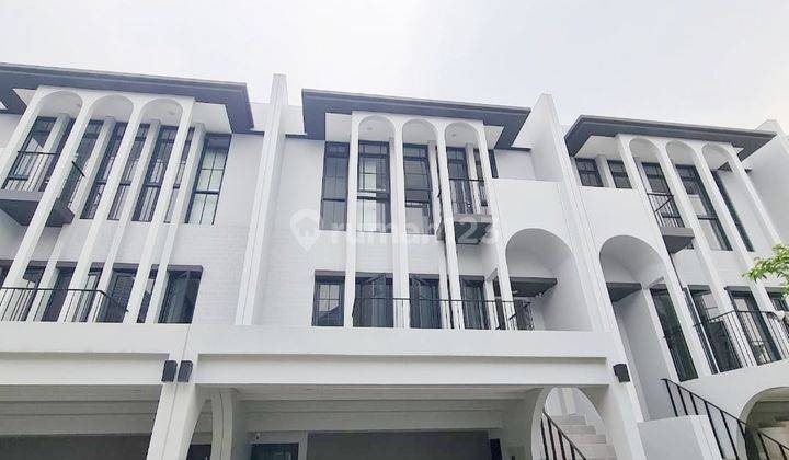 Rumah Cantik Siap Huni Di Cluster Aether Greenwich Bsd  2