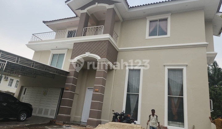 Rumah Bangunan Baru Posisi Hoek Di Taman Beverly Golf Lippo Karawaci