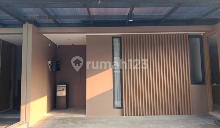 Neat and Ready-to-Occupy House in Kazumi Tfe Zora Cluster, BSD City