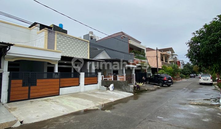 Rumah Bagus Baru Selesai Renovasi di Perumahan Medang Lestari Gading Serpong Rumah Bagus Baru Selesai Renovasi di Perumahan Medang Lestari Gading Serpong