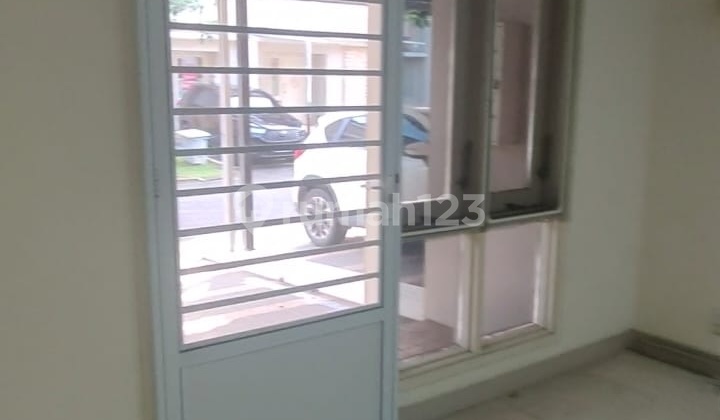 Ready-to-Occupy House in Thomson Gading Serpong Cluster 2