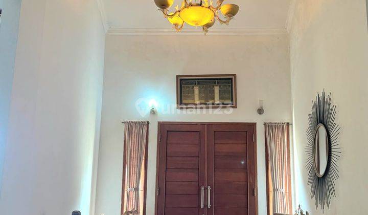foto lainnya rumah bagus dengan rooftop di